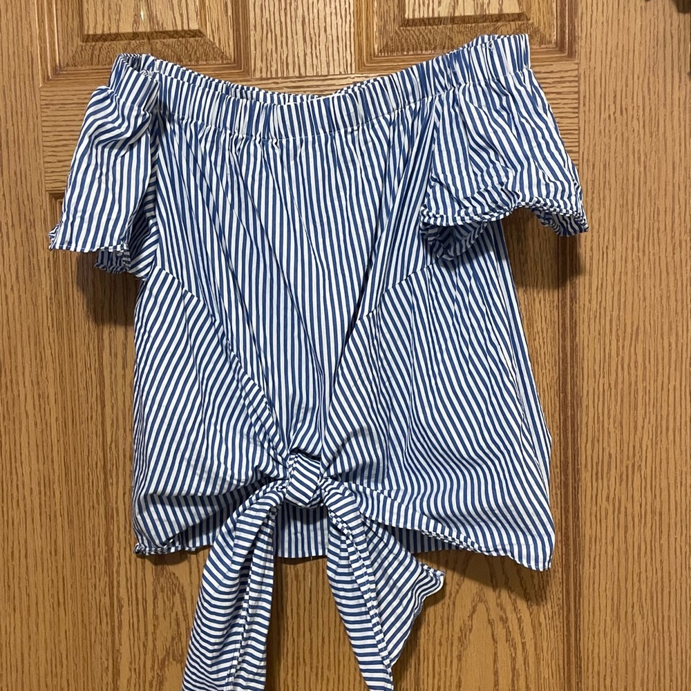 Off the shoulder striped top with Tie at the bottom